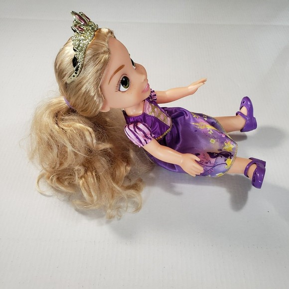 Disney Princess Explore Your World Large Rapunzel Toddler 14 Inch Doll, Age 3+ - Picture 5 of 9